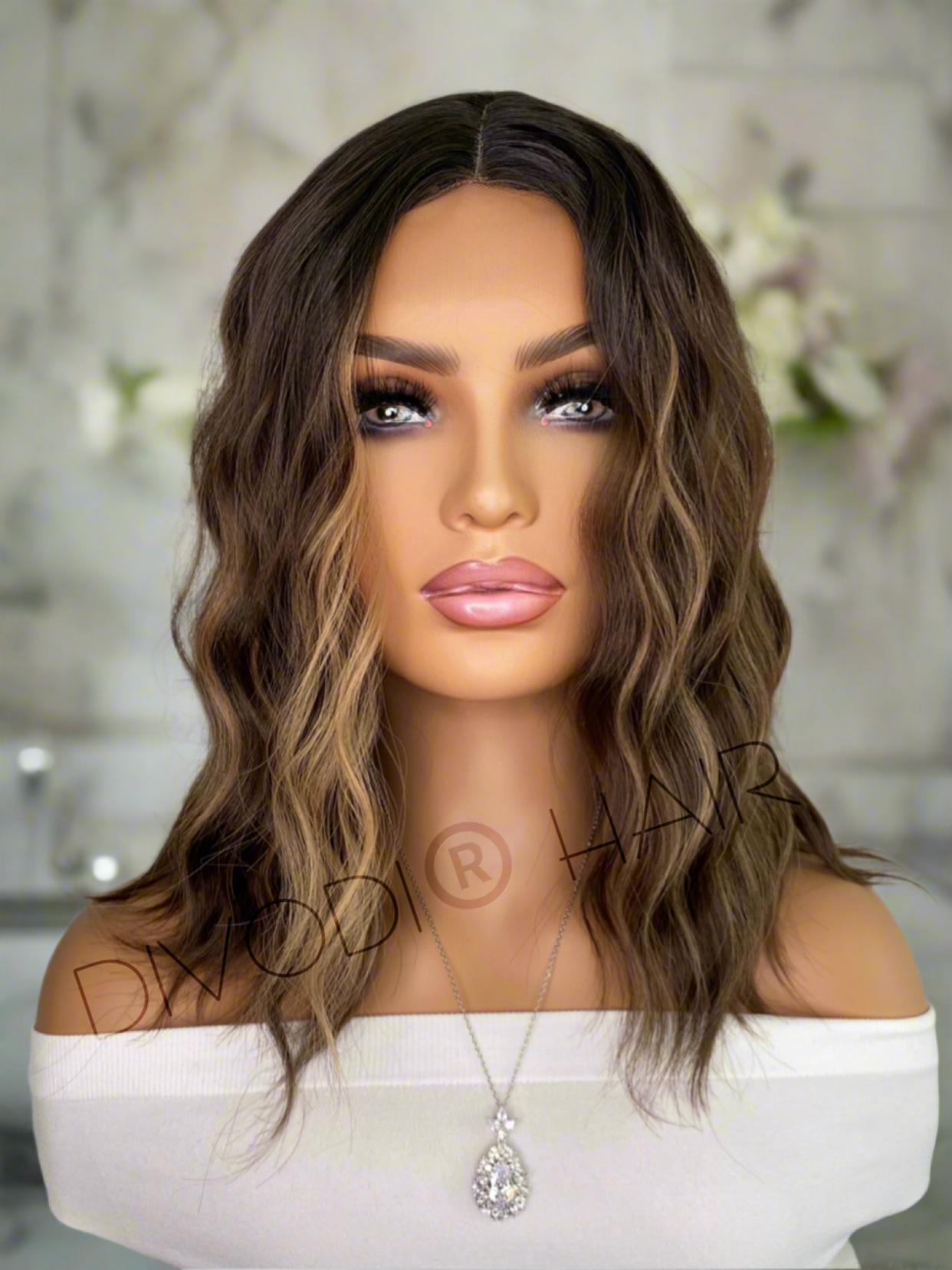 Aurora-Brown/Highlights-Small Lace Front Wig